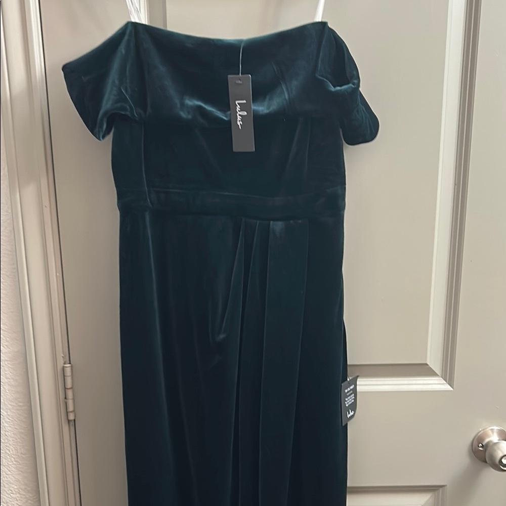 Lulu's Green Velvet Off-Shoulder Dress